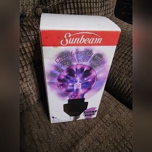 Sunbeam Plasma Bulb Dancing Light Halloween Effect New Open Box No Base